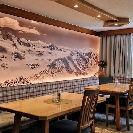 Gasthof Pension Santeler 皮茨河谷圣莱昂哈德 外观 照片